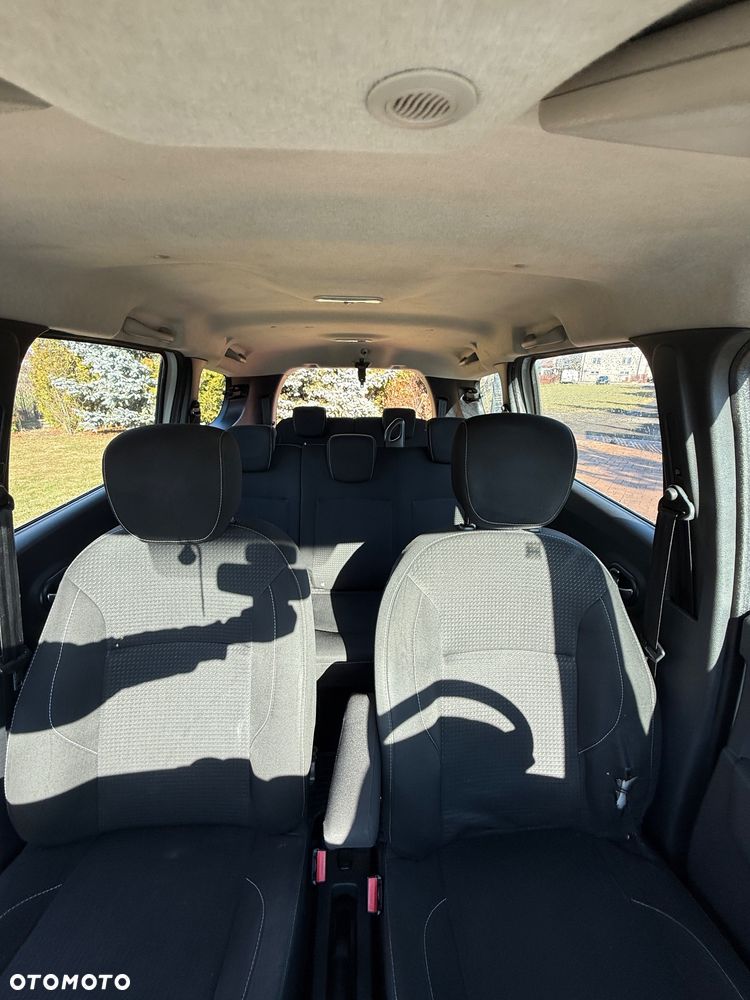 Dacia Lodgy - 12