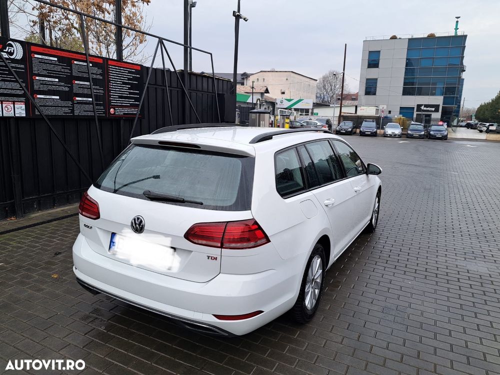 Volkswagen Golf 1.6 TDI Comfortline - 3