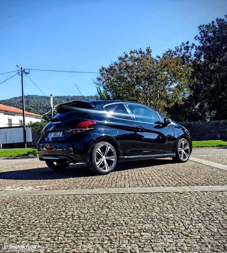 Peugeot 208 1.6 THP GTi - 31