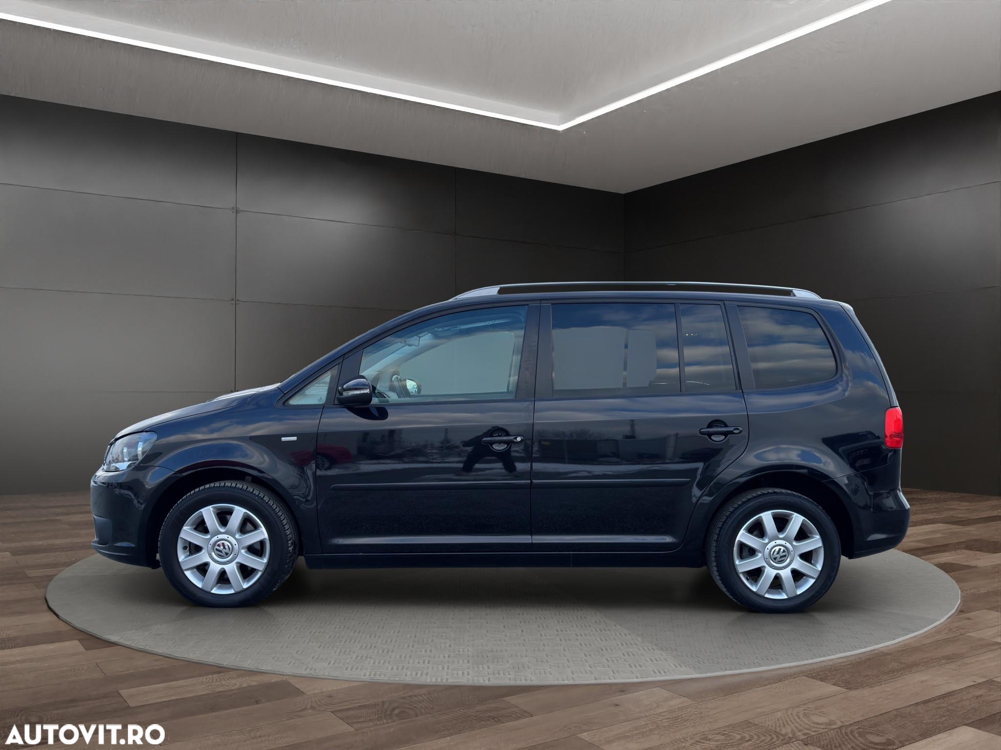 Volkswagen Touran 1.4 TSI MATCH - 14