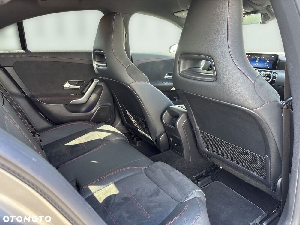Mercedes-Benz CLA - 20