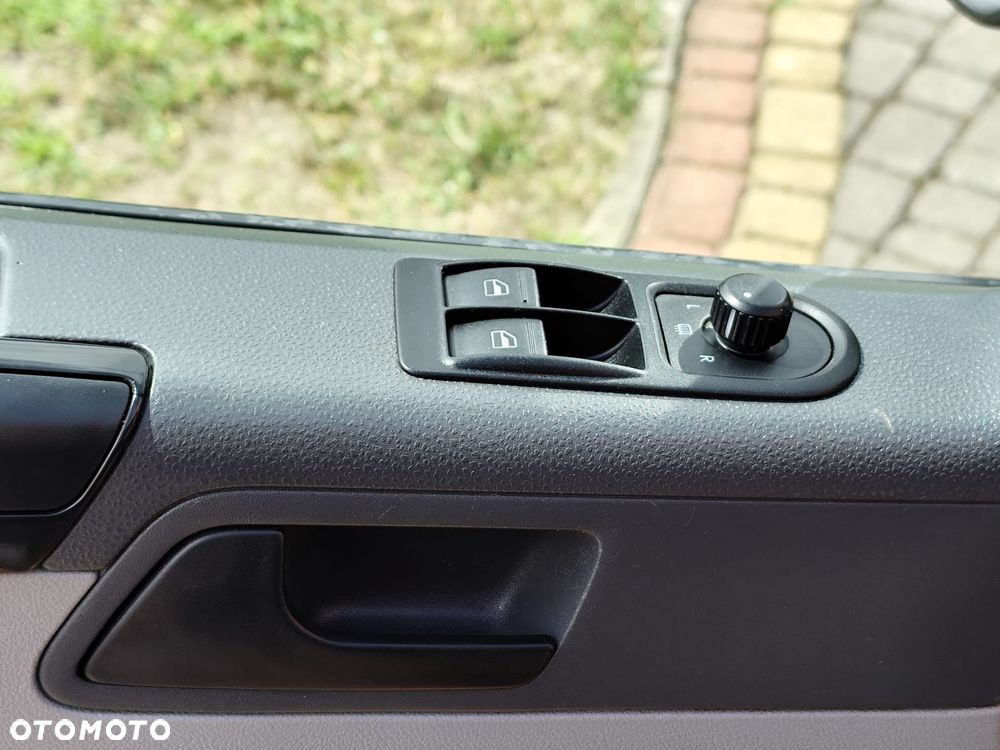 Volkswagen Transporter T5 2.0TDI Doka - 15