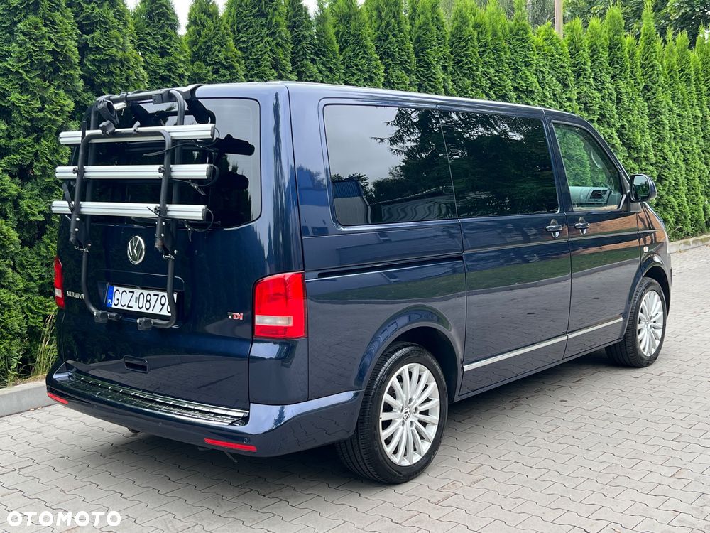 Volkswagen Multivan - 12