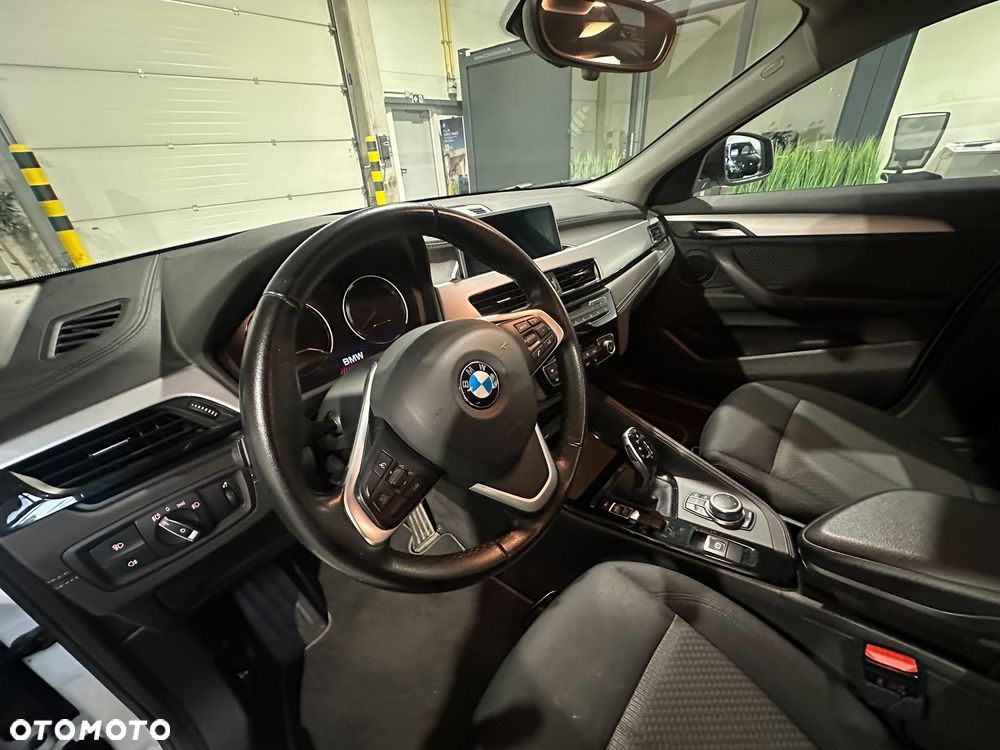 BMW X2 sDrive18i Advantage - 11