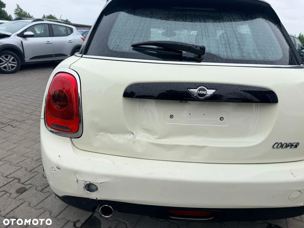 MINI Cooper Seven Chili - 5