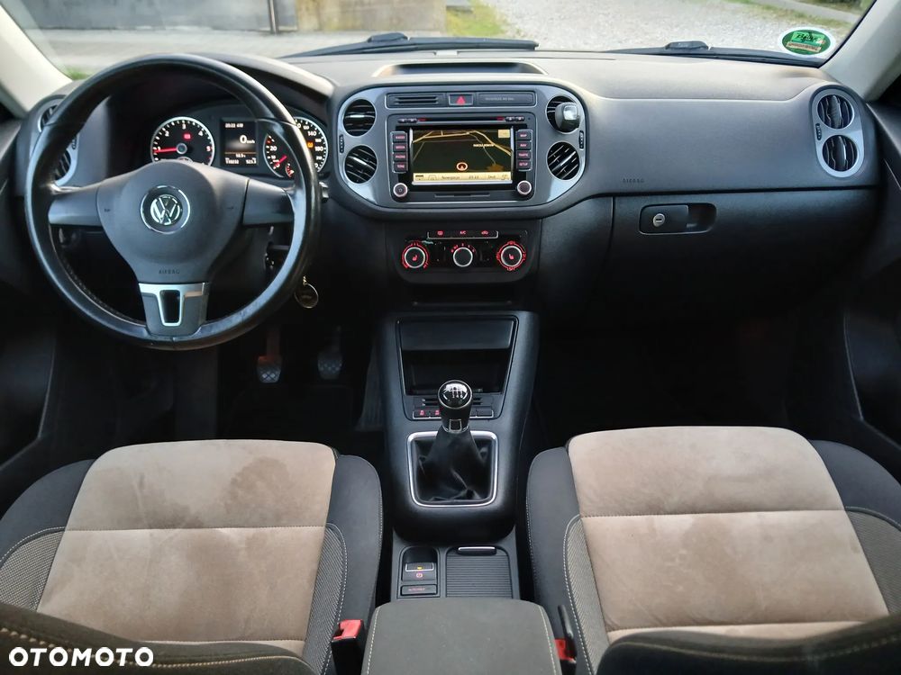 Volkswagen Tiguan 2.0 TDI DPF 4Motion BlueMotion Technology Sport & Style - 18