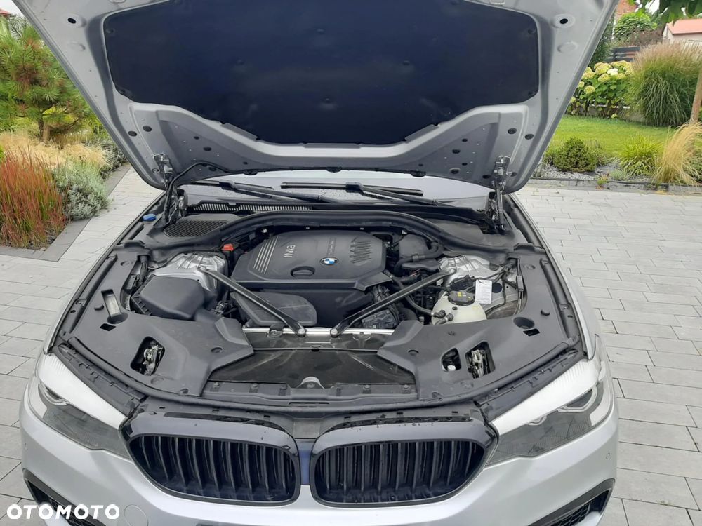 BMW Seria 5 520d Touring M Sport Edition - 25