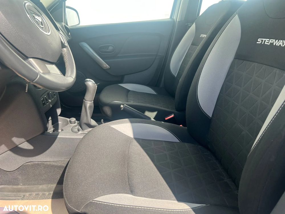Dacia Sandero Stepway 0.9 TCe - 22