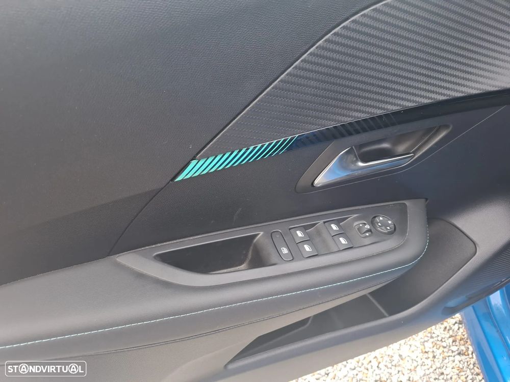 Peugeot 208 1.2 PureTech GT Line EAT8 - 22