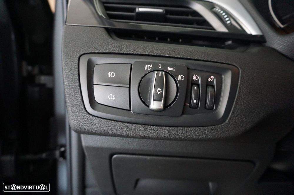BMW X1 18 i sDrive Line Sport - 13