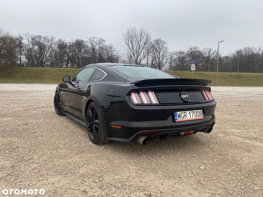 Ford Mustang - 27