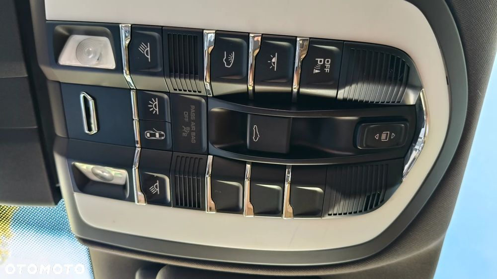 Porsche Cayenne Diesel Platinum Edition - 23