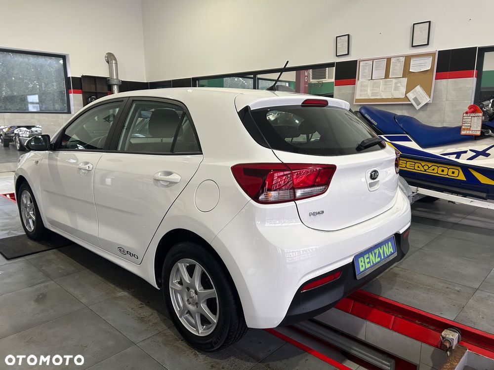 Kia Rio 1.2 Business Line - 4