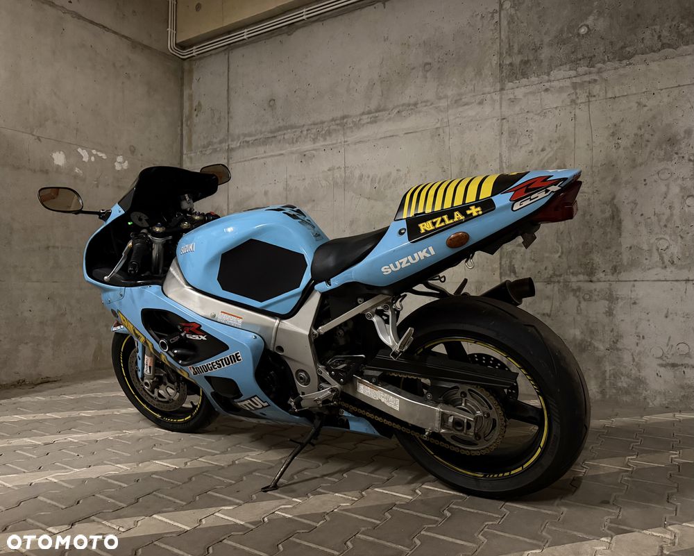 Suzuki GSX-R - 6