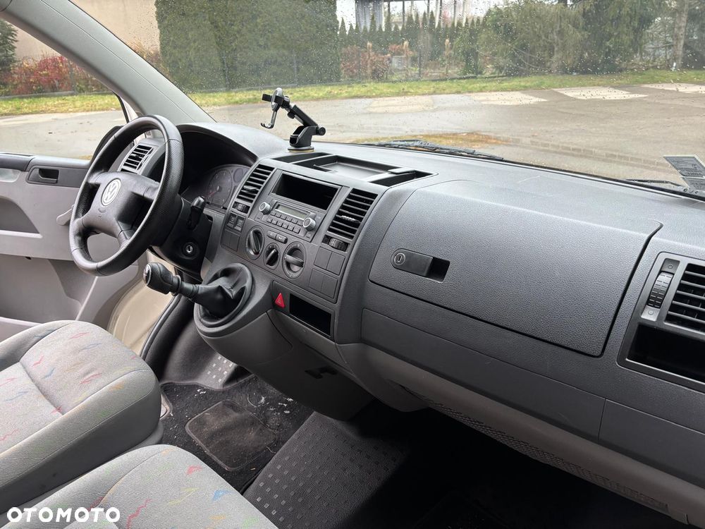 Volkswagen Transporter - 12