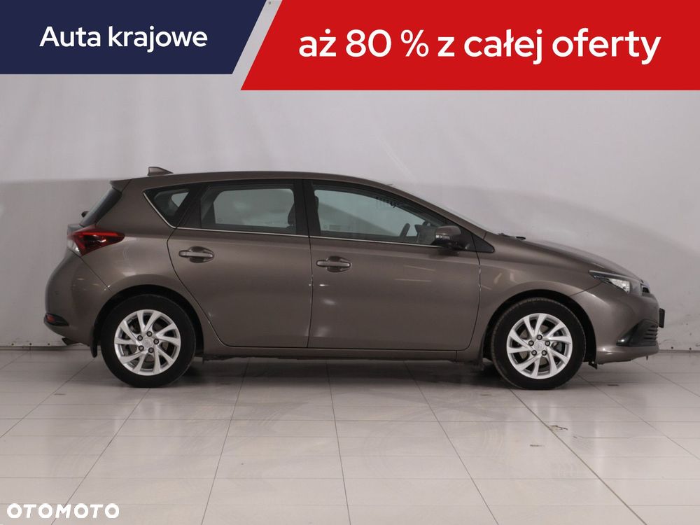 Toyota Auris - 8