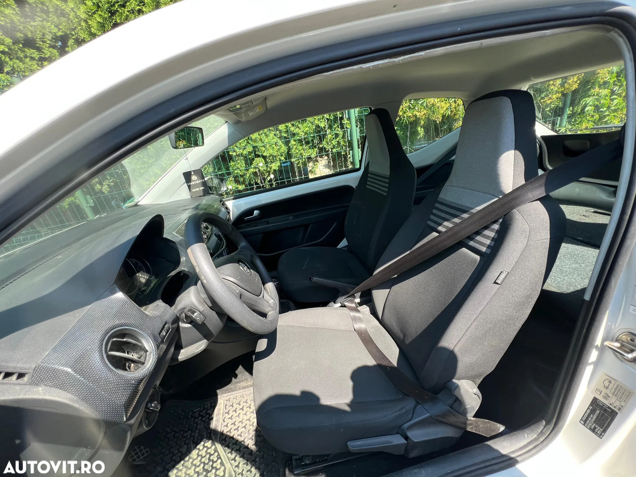 Volkswagen up! (BlueMotion Technology) take - 4