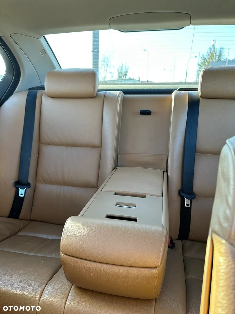 BMW Seria 5 - 25