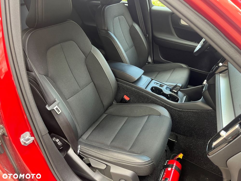 Volvo XC 40 D3 Momentum Pro - 11