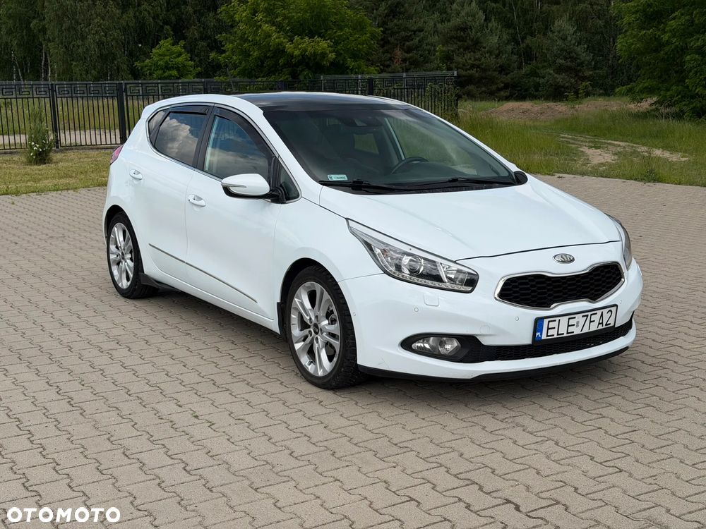 Kia Ceed 1.6 CRDi 128 Platinum Edition - 3