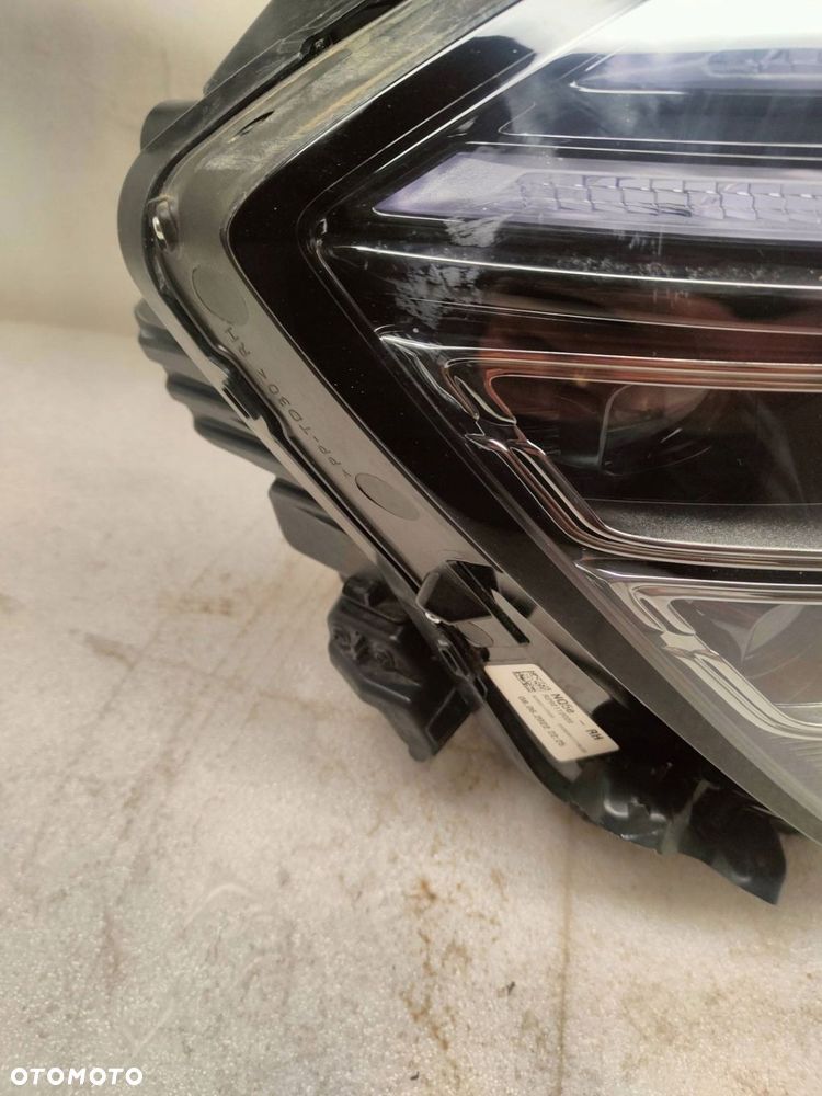 KIA Sportage V FULL LED Przód strona prawa 92102R2100 - 3