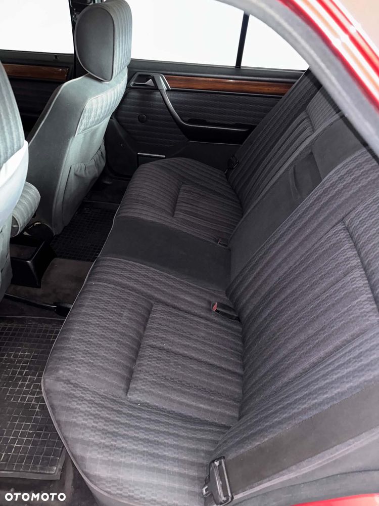 Mercedes-Benz W124 (1984-1993) - 6