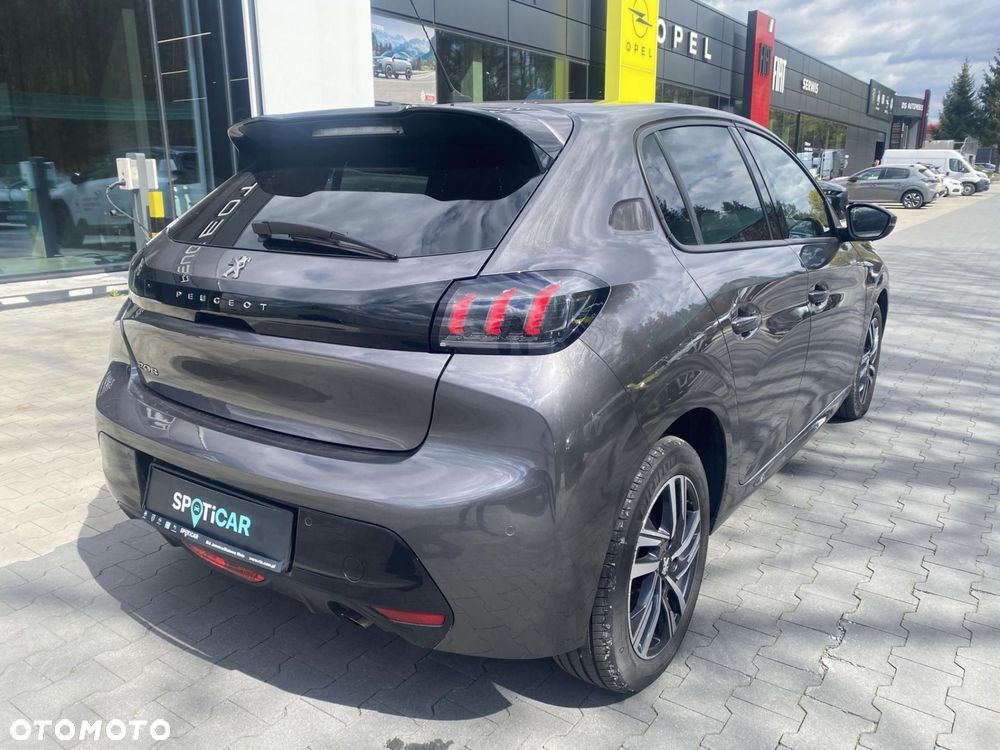 Peugeot 208 - 5