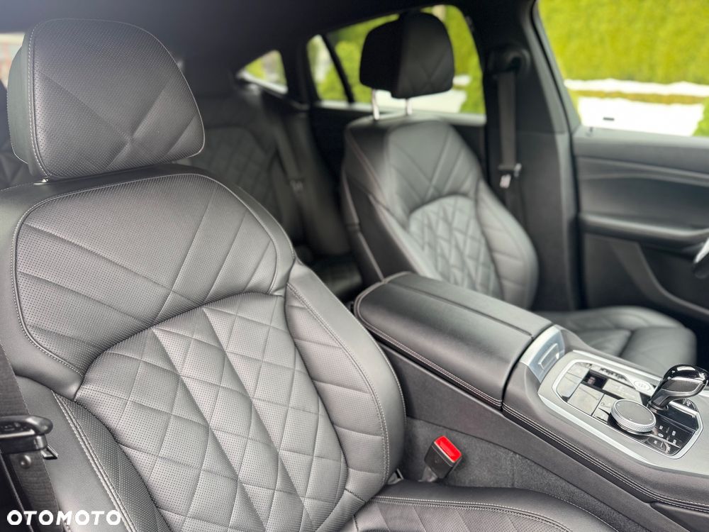 BMW X6 - 11