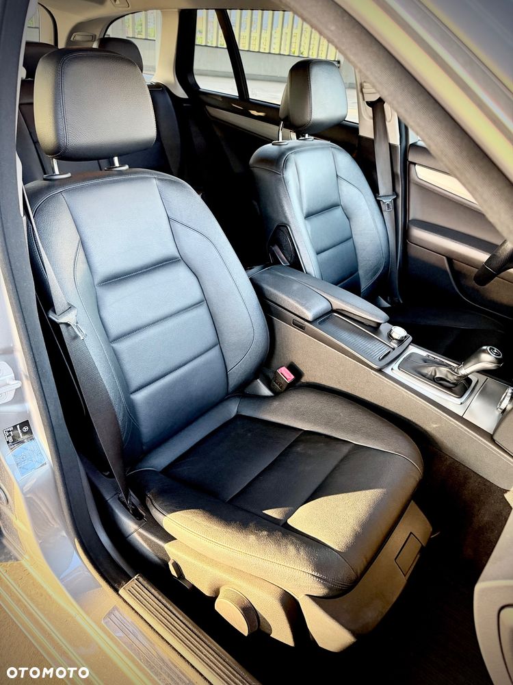 Mercedes-Benz Klasa C 220 CDI DPF BlueEFFICIENCY 7G-TRONIC Avantgarde Edition - 27