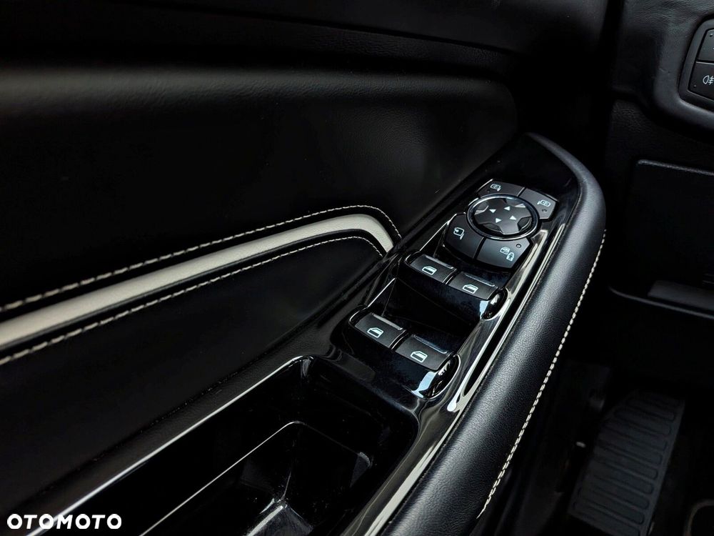 Ford S-Max - 37