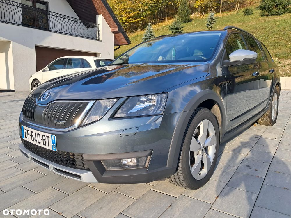Skoda Octavia Combi 2.0 TDI 4x4 DSG Scout - 3
