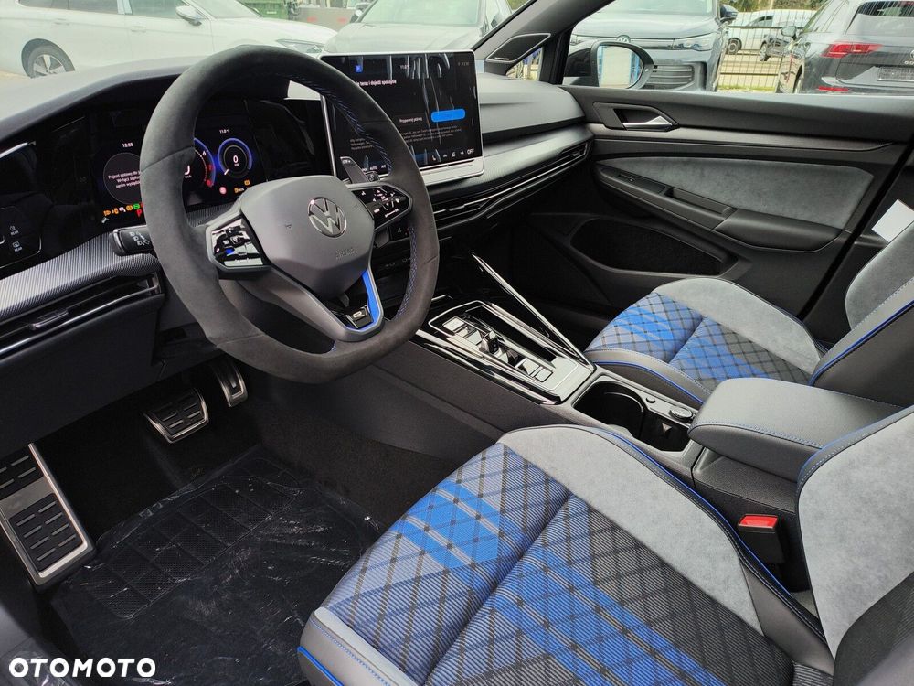 Volkswagen Golf - 13
