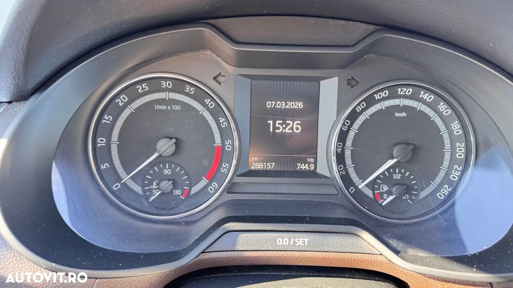 Skoda Octavia 2.0 TDI 4x4 DSG Scout - 8