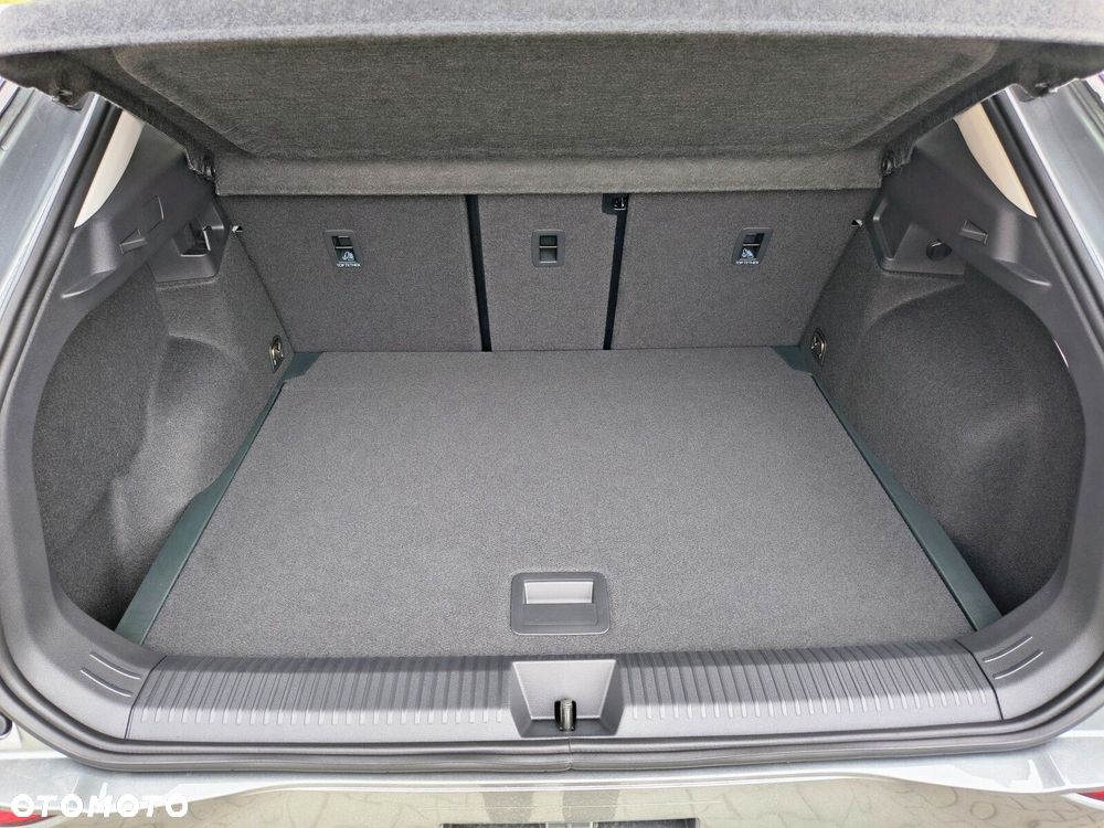 Volkswagen T-Roc 1.5 eTSI Life DSG - 30
