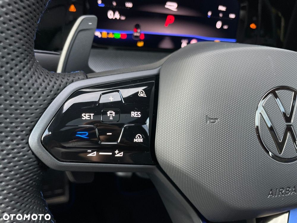 Volkswagen Golf - 15