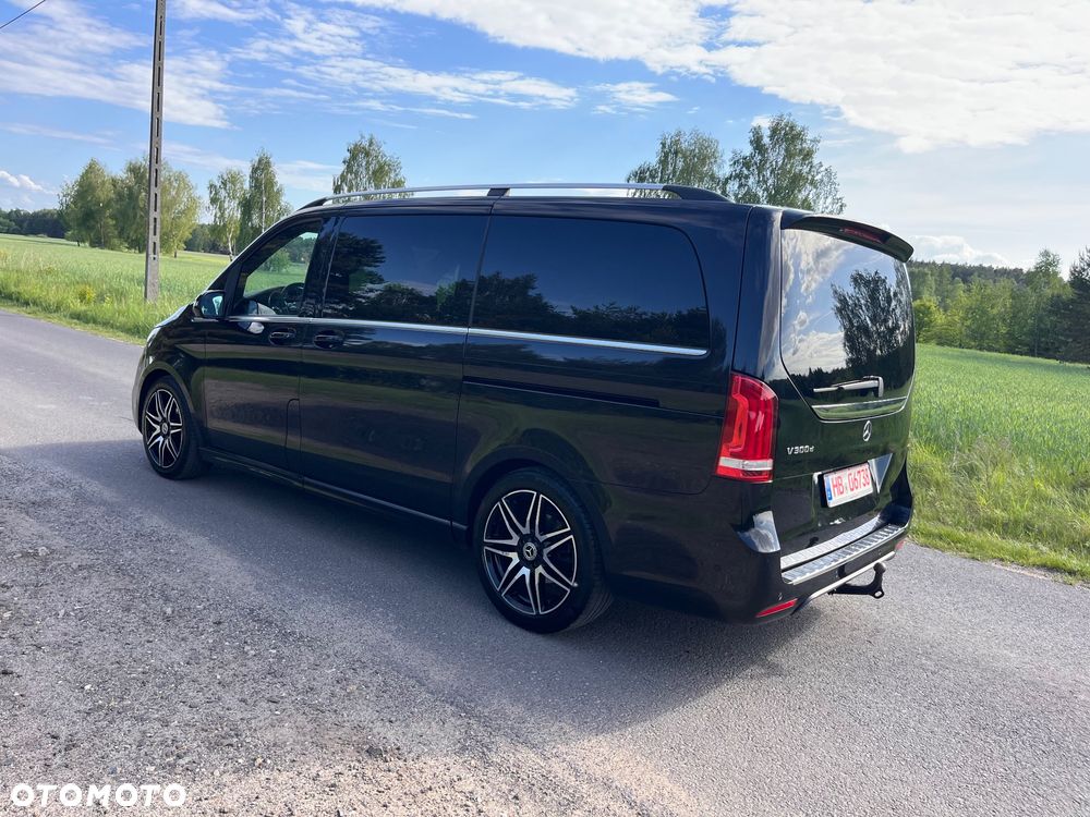 Mercedes-Benz Klasa V 300 d lang 9G-TRONIC Avantgarde - 34