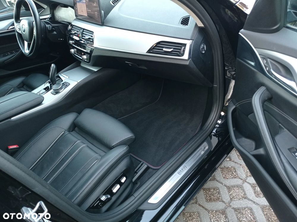 BMW Seria 5 520d Luxury Line sport - 19