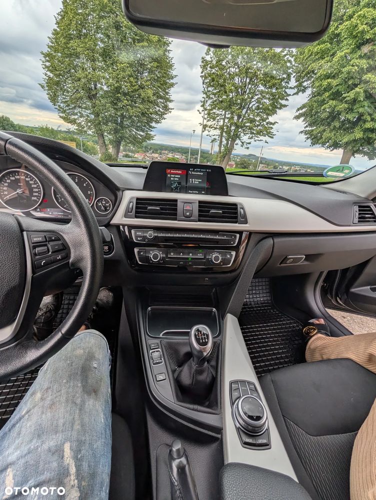 BMW Seria 3 - 16