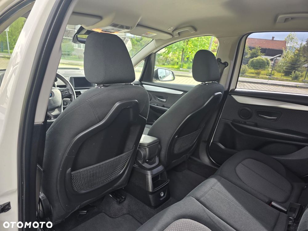 BMW Seria 2 218d GT - 13