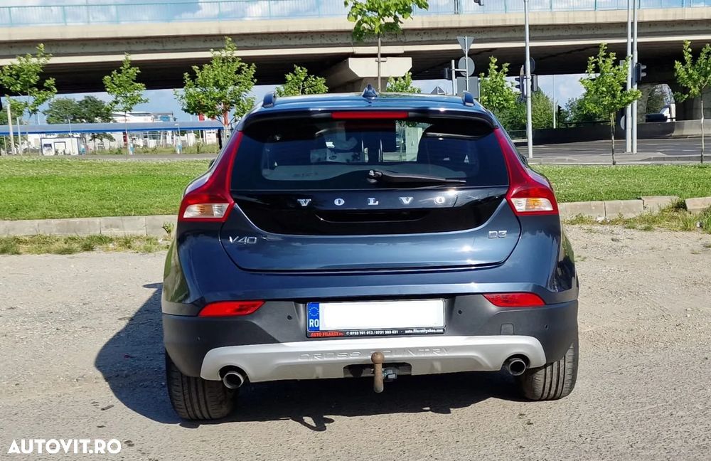 Volvo V40 D3 Aut. Momentum - 3