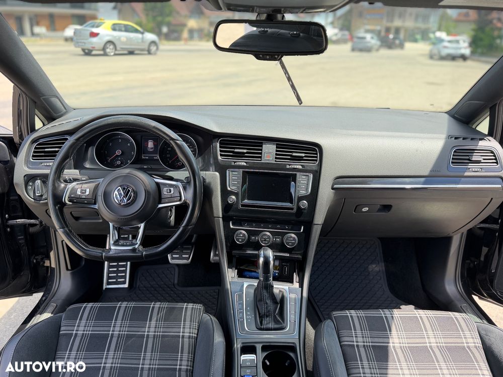 Volkswagen Golf 2.0 TDI DPF BMT DSG GTD - 4