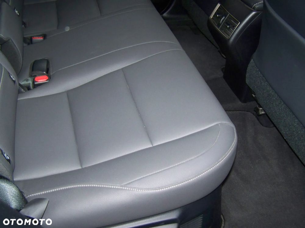 Lexus NX 300h F Impression AWD - 8