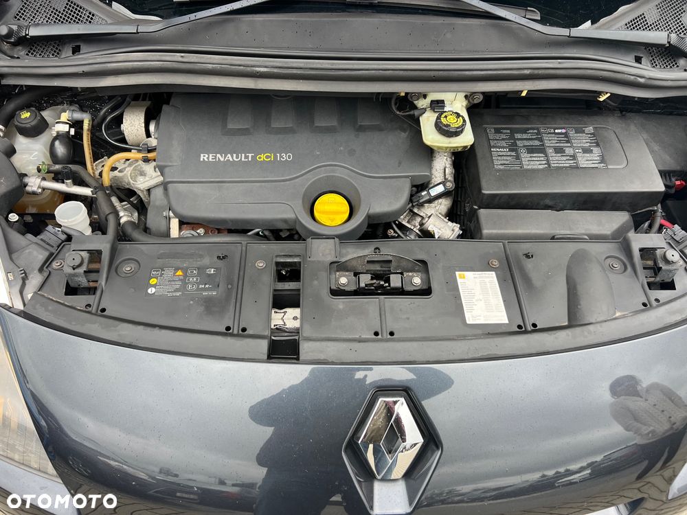 Renault Grand Scenic 1.9 dCi FAP Privilege - 32