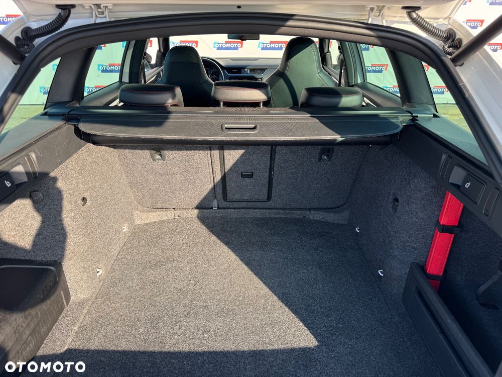 Skoda Octavia 2.0 TDI (Green tec) DSG RS - 16