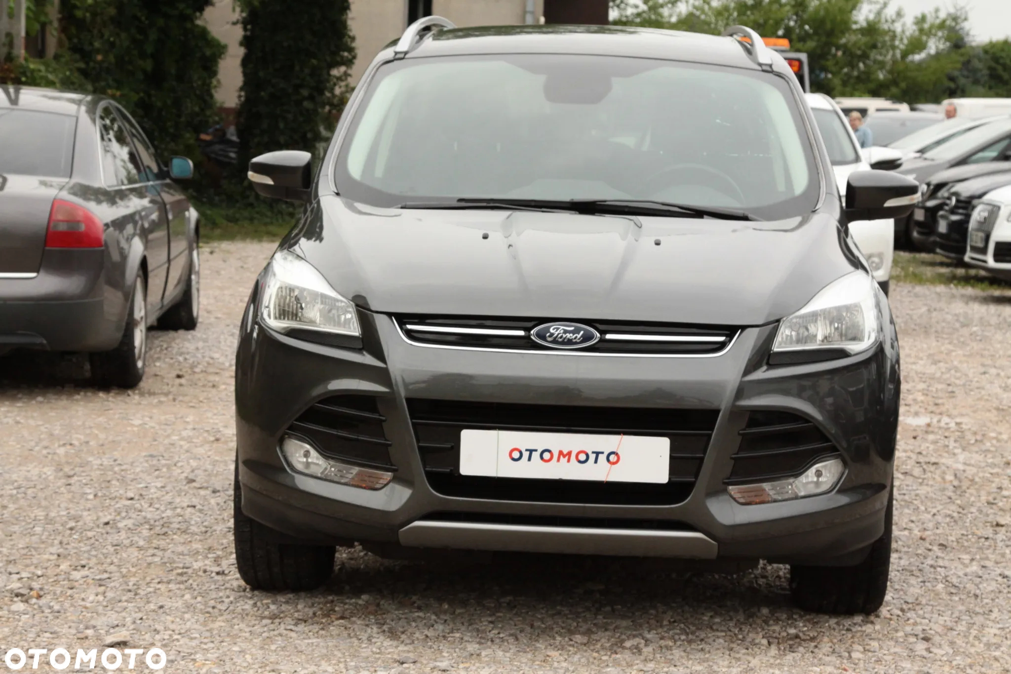 Ford Kuga 2.0 TDCi 2x4 Titanium - 3