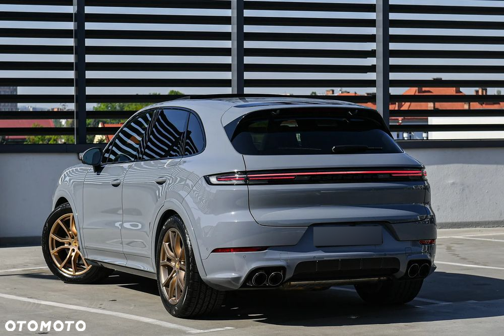 Porsche Cayenne Tiptronic S - 4