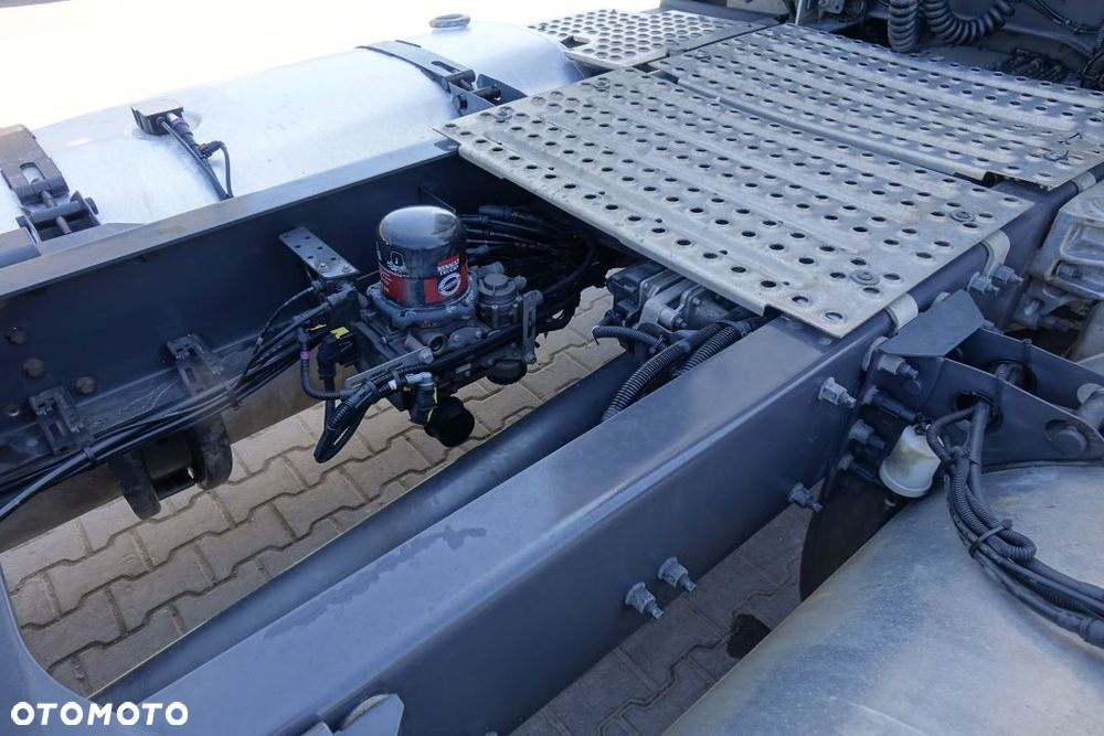 Renault GAMA T520 COMFORT / HIGH SLEEPER /  EURO 6 / STANDARD / AUTOMAT/  EURO 6 / KLIMATYZACJA POSTOJOWA / LODÓWKA / 2 ZBIORNIKI - 16