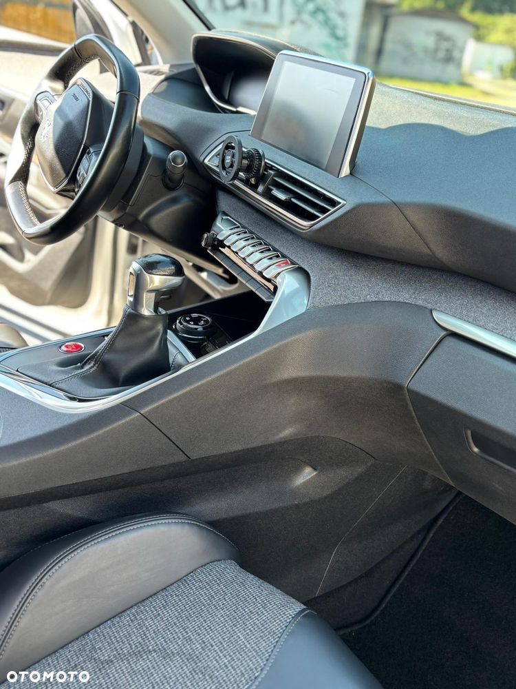 Peugeot 3008 1.6 BlueHDi Active S&S - 10