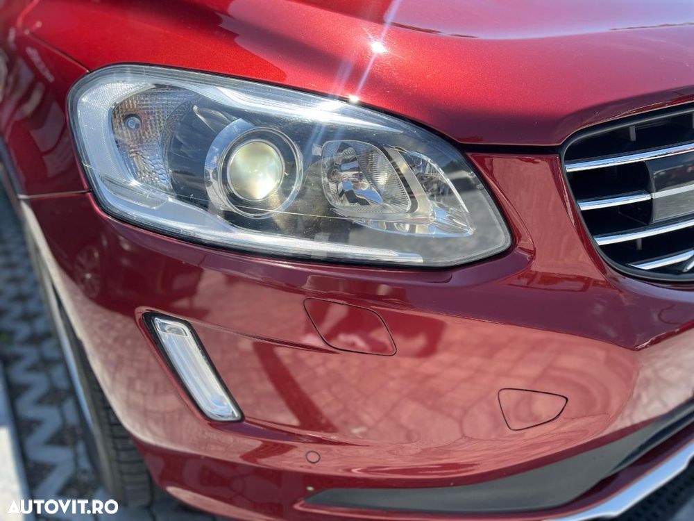 Volvo XC 60 D5AWD Momentum - 10