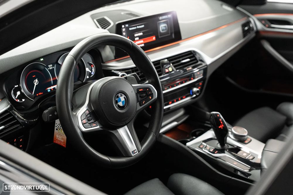 BMW 520 d Pack M Auto - 8